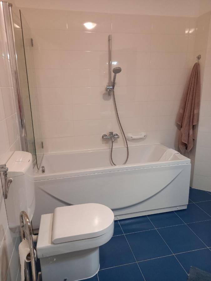 Apart Centar Umag Edda Joakima Rakovca 7 E 52470-Umag Bagian luar foto